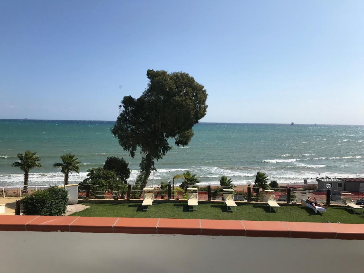 Cicasub Hotel Crotone Ngoại thất bức ảnh